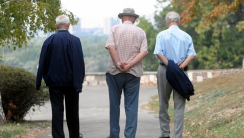 SA PENZIONERSKOM KARTICOM U POZORIŠTA I MUZEJE: Evo gde će još najstariji sugrađani imati popuste