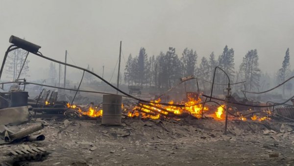 БЕСНЕ ШУМСКИ ПОЖАРИ У СИБИРУ: Облак диам прекрио град Кизил, гори 7.000 хектара