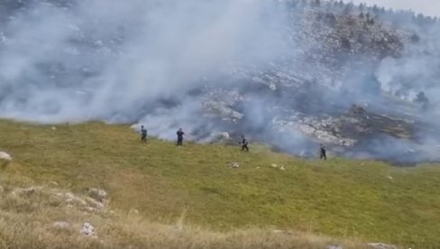 POŽARI U CRNOJ GORI: Vatrogasci ulažu nadljudske napore da ugase vatru (FOTO)