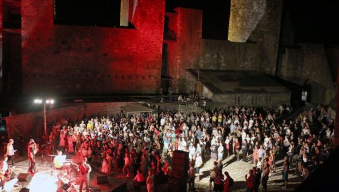 TVRĐAVA MUZIKE NA SMEDEREVSKOJ TVRĐAVI: Muzički događaj leta od 10. do 13. avgusta TVRĐAVA MUZIKE NA SMEDEREVSKOJ TVRĐAVI: Muzički događaj leta od 10. do 13. avgusta