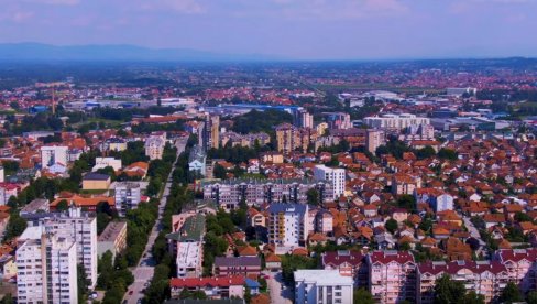 КОМШИЈЕ ИМ ШАКАЛИ, ЛИСИЦЕ И ЗМИЈЕ: Дивље животиње се одомаћиле у насељима на ободима Чачка (ФОТО)