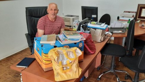 KNJIGE ZA DECU IZ VIŠEČLANIH PORODICA: Tradicionalna akcija banjalučkog udruženja Četiri plus koje i ove godine prikuplja udžbenike za osnovce