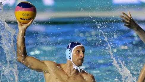 RADNIČKI SLAVIO, NOVI BEOGRAD IZGUBIO: Polovičan uspeh naših klubova u četvrtom kolu Lige šampiona za vaterpoliste