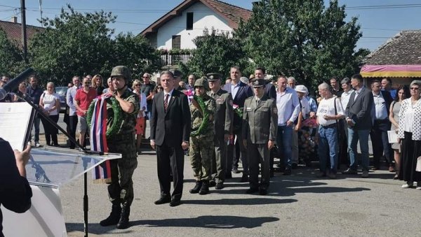 СЕЋАЊЕ НА МИШАРСКЕ ЈУНАКЕ: Велика свечаност у  шабачком крају (ФОТО)