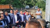 VUČIĆ PORUČIO: Putevi, putevi i opet putevi! Živela Srbija!