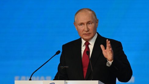 PUTIN DAO VAŽAN SAVET ĐACIMA PRED POLAZAK U ŠKOLU:  Ne verujte svemu sa interneta - oslanjajte se na provereno znanje!