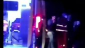 SNIMAK SA MESTA NESREĆE U ZEMUN POLJU: Poginula devojka - četiri osobe hitno prebačene u Urgentni cenar (VIDEO)