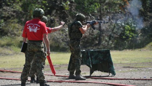 SRPSKI I RUSKI VOJNI POLICAJCI IZJEDNAČENI: Prva faza takmičenja „Čuvar reda“ na poligonu “Žiča” (FOTO)