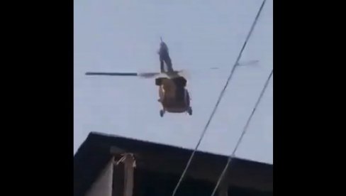 PREOKRET U SNIMKU IZ AVGANISTANA Ovo je prava istina o čoveku koji visi iz helikoptera (VIDEO)