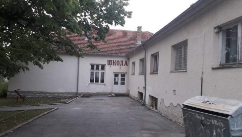 POSLE 120 GODINA: Jelovac ostao bez đaka, u školi sada vrtić(FOTO)