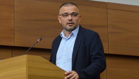 NEDIMOVIĆ: Jeremić i Đilas selo viđali samo na reklami! NEDIMOVIĆ: Jeremić i Đilas selo viđali samo na reklami!