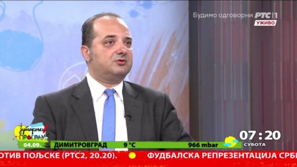 РАКОВИЋ ОТКРИО СВОЈА САЗНАЊА: Већ у току дана прве барикаде на путевима ка Цетињу