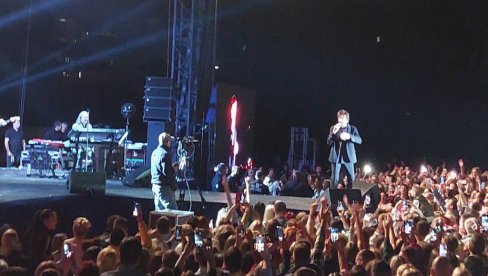 ČOLA ZAPALIO KRAGUJEVAC: Veliko interesovanje za koncert pevačke legende