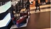 HIT SNIMAK IZ BEOGRADSKOG TRŽNOG CENTRA: Devojka napravila karambol pa pobegla (VIDEO)