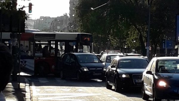 ЛАНЧАНИ СУДАР НА ПАНЧЕВЦУ: Има повређених (ФОТО)