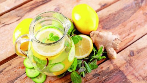 KOKTEL ZA BOLJU PROBAVU: Recept za lekoviti napitak koji čuva zdravlje KOKTEL ZA BOLJU PROBAVU: Recept za lekoviti napitak koji čuva zdravlje