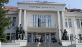 MALIŠANIMA BESPLATNI NOVOGODIŠNJI PAKETIĆI: Opština Voždovac daruje decu do sedam godina MALIŠANIMA BESPLATNI NOVOGODIŠNJI PAKETIĆI: Opština Voždovac daruje decu do sedam godina