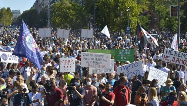 ПОНОВО СПРЕМАЈУ БЛОКАДЕ И ХАОС У СРЦУ БЕОГРАДА: Прозападне партије сутра заказале протест против копања литијума, али је циљ рушење Вучића