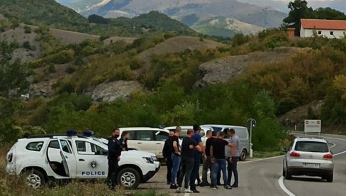 ZAMENA TABLICA JE DEMONSTRACIJA SILE: Igor Simić apeluje na građane KiM da ne nasedaju na provokacije - traži se rešenje