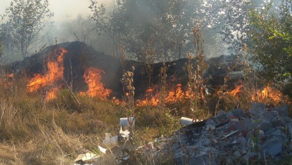 ДЕСЕТ ПОЖАРА ДНЕВНО: Лесковачки ватрогасци се непрестано боре са паљевинама