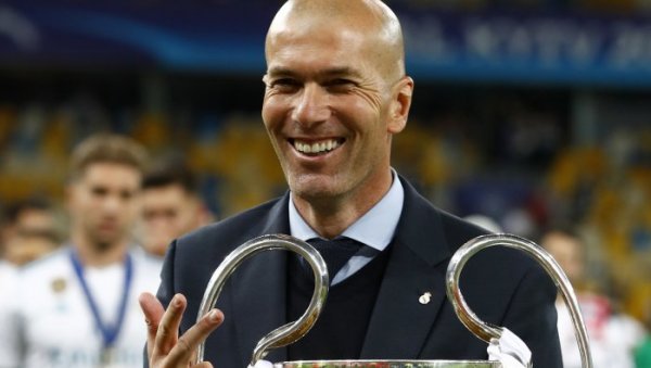 ФУДБАЛСКИ ПОТРЕС: Враћа се Зинедин Зидан, ево чији ће бити стратег!