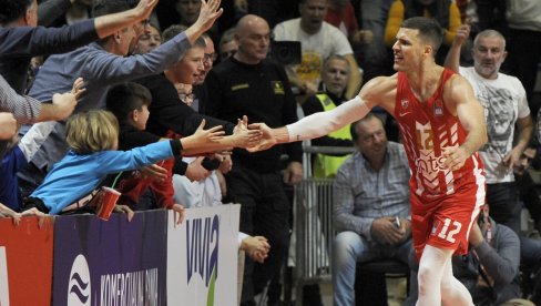 ДЕРБИ МОЖЕ ДА ВАМ ОДРЕДИ ПРИЈАТЕЉЕ: Били Берон се јавио из Америке пред утакмицу Црвена звезда - Партизан