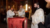 SVE JE SPREMNO ZA DOČEK PATRIJARHA: U Beranama liturgiju služio vladika Jovan, očekuje se prisustvo više hiljada vernika (FOTO)