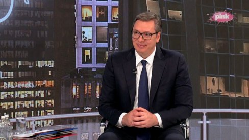 TAČNO U 21 ČAS: Vučić večeras u Hit Tvitu