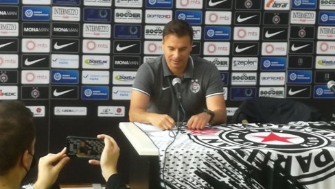 STANOJEVIĆ ZAPLAKAO PRED NAVIJAČIMA:  Ako sam nekoga voleo to su Natho, Kleo... U Partizan sam došao sa 13 godina