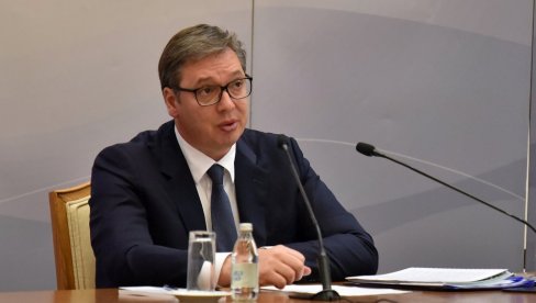 VUČIĆ SA DŽONIJEM DEPOM I BIKOVIĆEM: Predsednik se sutra sastaje sa glumačkim zvezdama