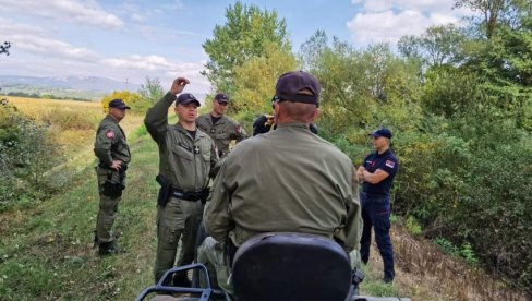 OD ĐOKIĆA NI TRAGA: Nastavljena potraga za vlasnikom menjačnice iz Aleksinca, njegovom suprugom i ćerkom