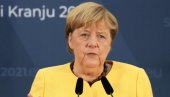 MERKEL: Postepeno ukidati korišćenje nuklearne energije