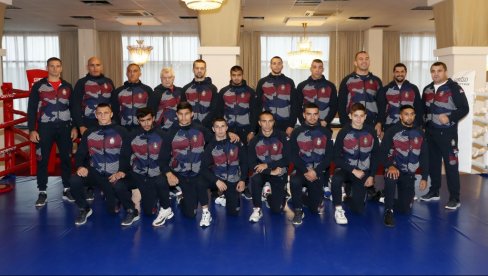 POSLE RATNE AVANTURE: Bokseri Srbije iz Rusije stigli u Beograd - konačno!