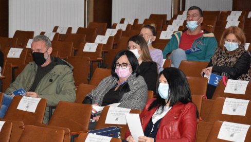 ZASEDALI ODBORNICI SO ĆUPRIJA: Izglasan rebalans, Danilo Cicmil počasni građanin ZASEDALI ODBORNICI SO ĆUPRIJA: Izglasan rebalans, Danilo Cicmil počasni građanin