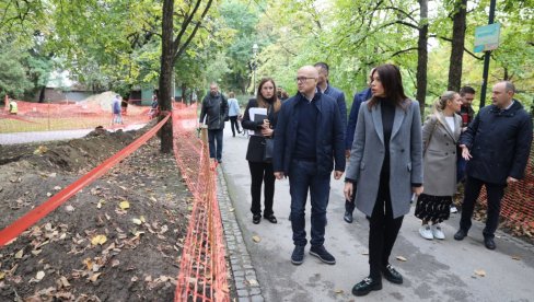 PREPORODIĆE LIMAN, BULEVAR EVROPE I FUTOŠKI PARK: Gradonačelnik Vučević i ministarka Vujović na gradilištima zalivnih sistema u Novom Sadu