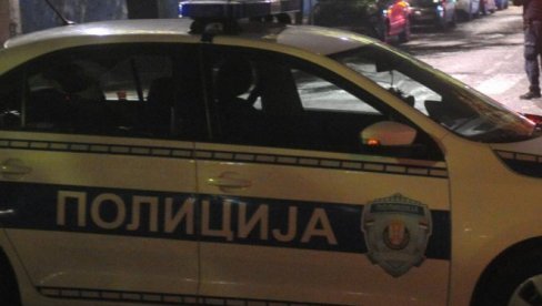 DVE OSOBE POVREĐENE, AUTO IZLETEO SA PUTA: Saobraćajna nesreća u Bulevaru kralja Aleksandra