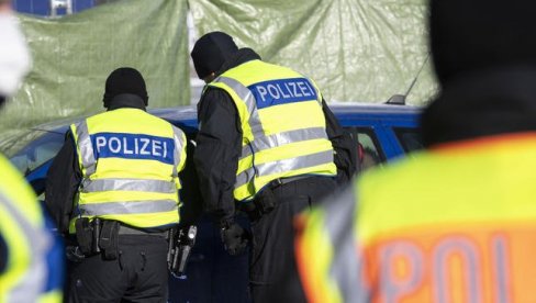 SRPKINJA UBIJENA U AUSTRIJI: Telo pronađeno u dvorištu, muž je izbo šrafcigerom?