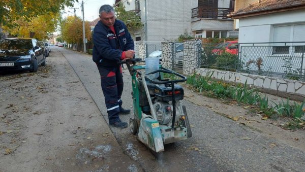 БИХАЋКА УЛИЦА ДОБИЈА НОВИ АСФАЛТ: Након уградње савремене водоводне мреже, стижу нови радови