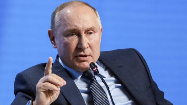 ПУТИН РАЗОТКРИО  НАМЕРЕ ЗАПАДА: Користе мигранте да би извршили притисак на Минск