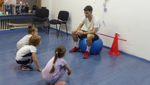 KAMP ZA OSNOVCE: Prijave u toku, besplatna školica sporta, udbal, košarka...