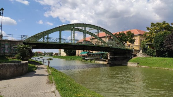 РЕКОНСТРУКЦИЈА ВОДОВОДНЕ МРЕЖЕ: Радови на комплетној реконструкцији у насељу Ружа Шулман