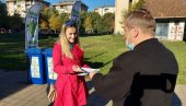 GRAĐANI VRŠCA DAVALI SUGESTIJE: Info-pultovi JKP „Drugi oktobar“ pokazali svrsishodnost GRAĐANI VRŠCA DAVALI SUGESTIJE: Info-pultovi JKP „Drugi oktobar“ pokazali svrsishodnost