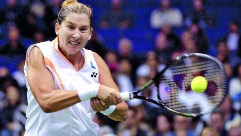 IMAO SAM JE U MISLIMA SVAKI DAN: Novak Đoković izjednačio rekord Monike Seleš, pomenuo i Jelenu Genčić IMAO SAM JE U MISLIMA SVAKI DAN: Novak Đoković izjednačio rekord Monike Seleš, pomenuo i Jelenu Genčić
