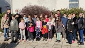 MEĐUNARODNI DAN CRNOG MORA: Ekolozi i osnovci čistili obalu Dunava u Prahovu MEĐUNARODNI DAN CRNOG MORA: Ekolozi i osnovci čistili obalu Dunava u Prahovu