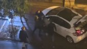 OGLASIO SE MUP O INCIDENTU U CENTRU BEOGRADA: Muškarcu prijava zbog nasilja u porodici i trežnjenje u policiji (VIDEO)