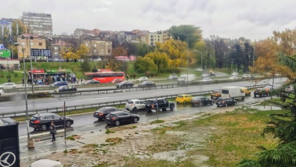 ЈУТАРЊИ ХАОС У БЕОГРАДУ: Аутокоманда потпуно блокирана (ВИДЕО)