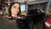 FOTOGRAFIJE AUTOMOBILA DEČKA MARIJE KARAN: Nakon žučne rasprave i fizičkog napada razbijen autombil (FOTO)