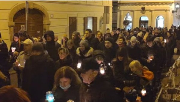 НЕ КОВИД ПРОПУСНИЦАМА: Протести у Хрватској због мера против короне (ВИДЕО)