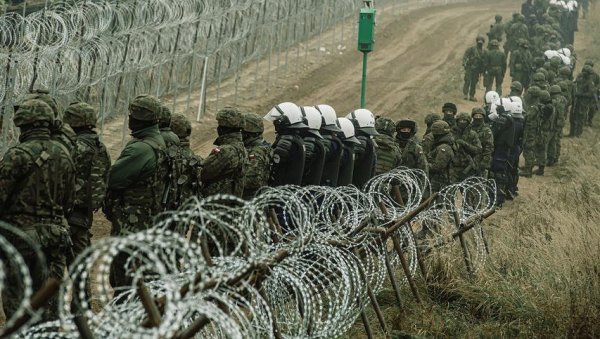 ДО ЈУЧЕ СТРАХОВАЛИ ОД ВАГНЕРА, А САД РУШЕ ЗИД НА ГРАНИЦИ СА БЕЛОРУСИЈОМ? Неочекивани потези Пољске