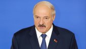 ЛУКАШЕНКО ОЧЕКУЈЕ ТЕЛЕФОНСКИ ПОЗИВ: Белоруска, Турска и Сиријска авио-компанија престале да продају карте мигрантима за Минск